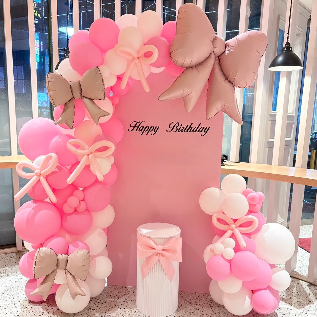 くすみカラー×ピンクで大人可愛く🎀バースデー装飾🎂