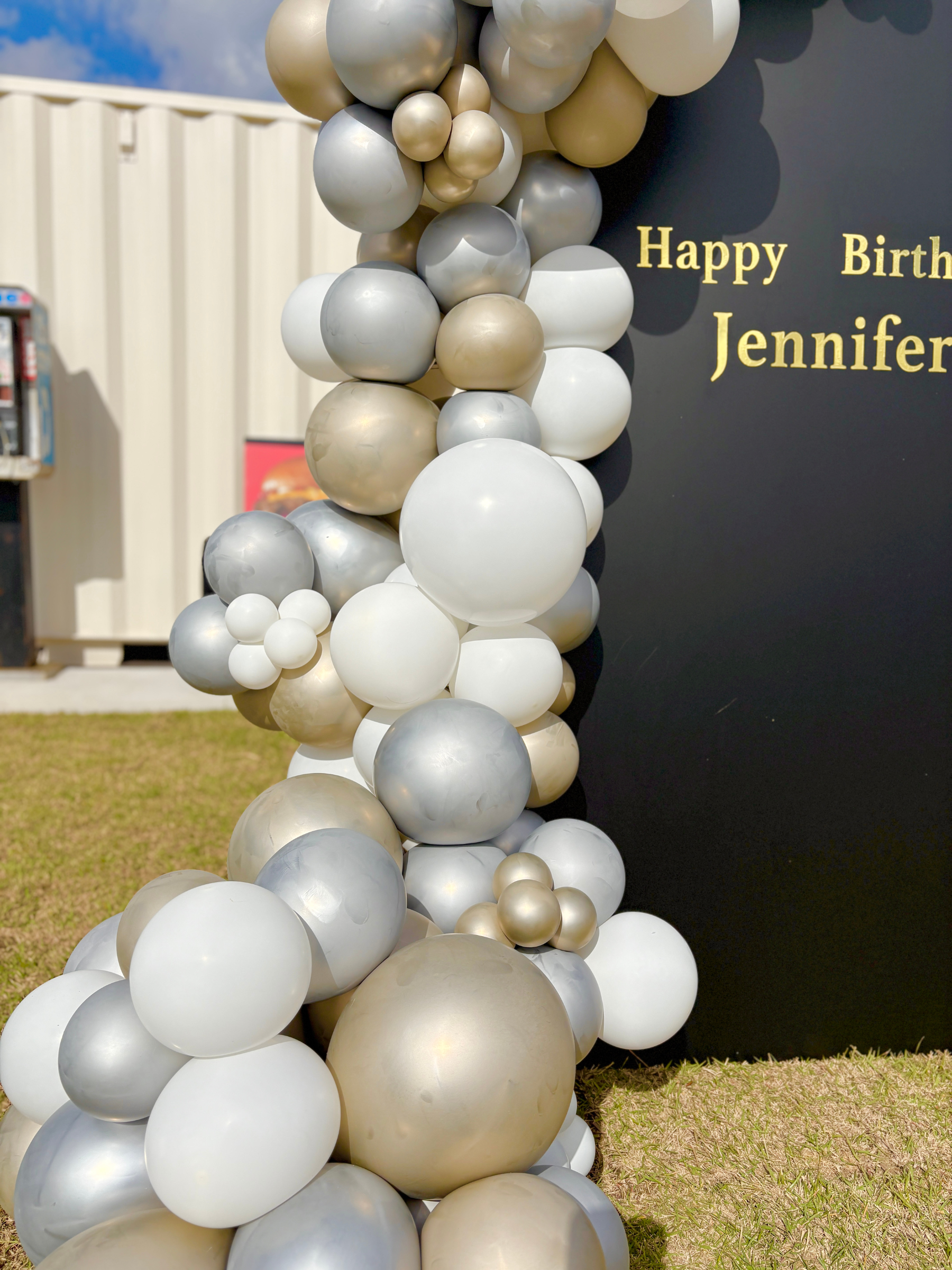 バックドロップ+バルーンガーランド (ゴールド/ホワイト)