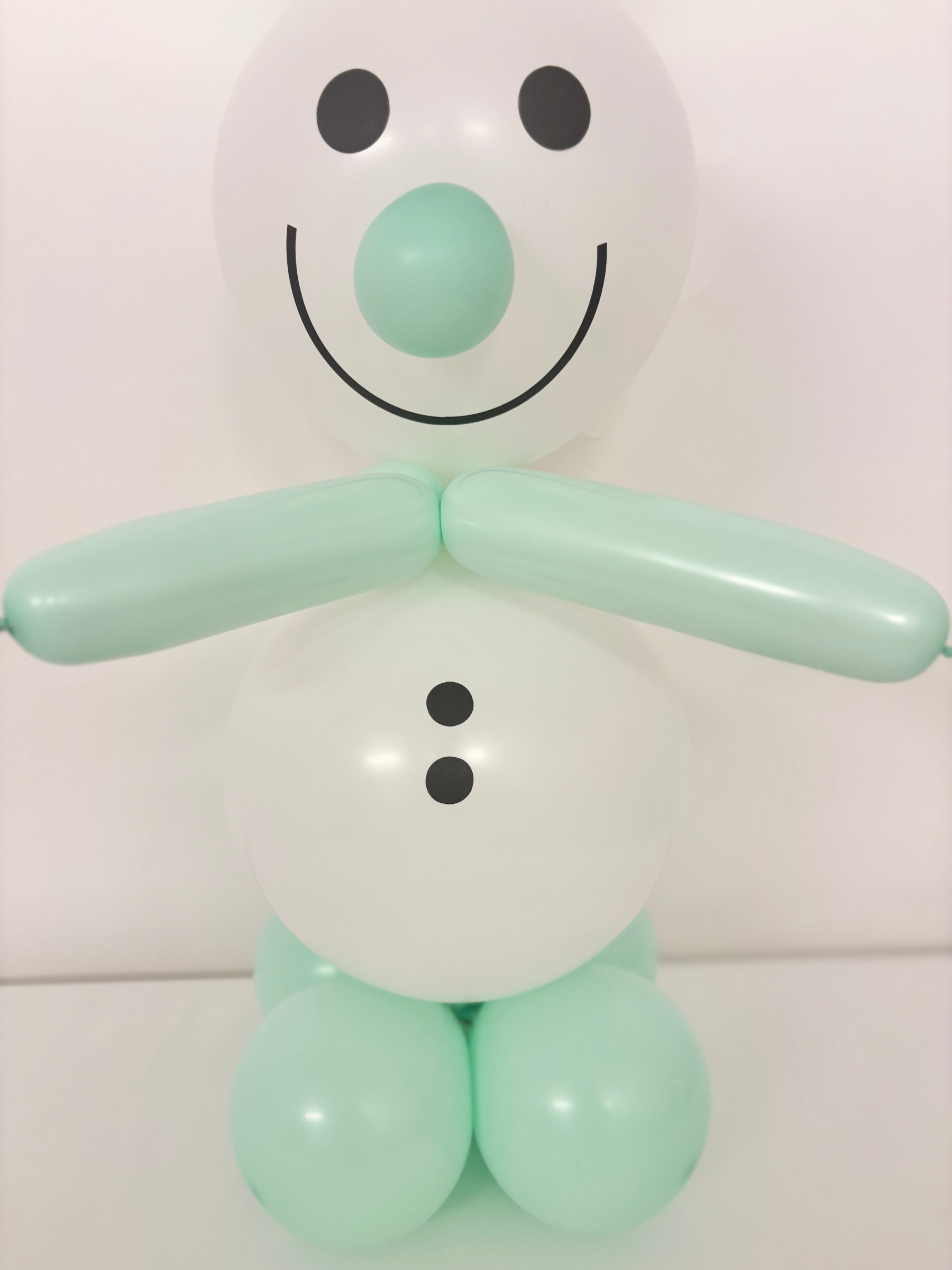 #色_マカロングリーン