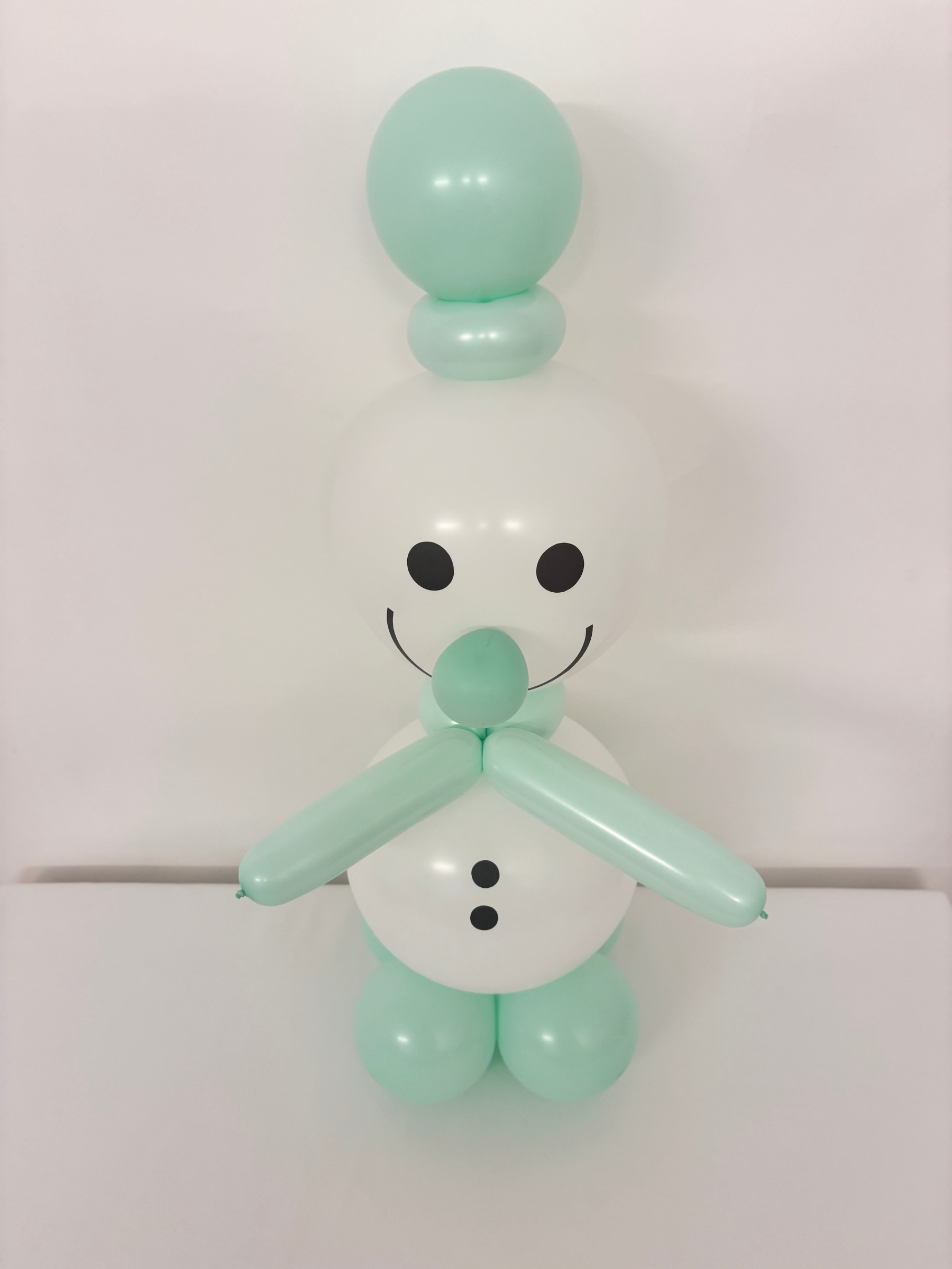 #色_マカロングリーン