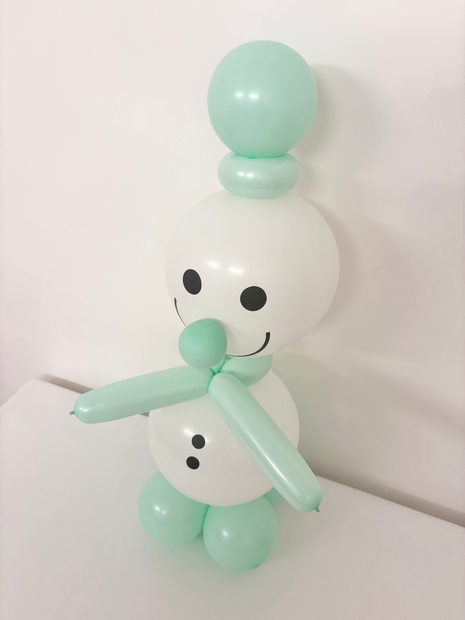 #色_マカロングリーン