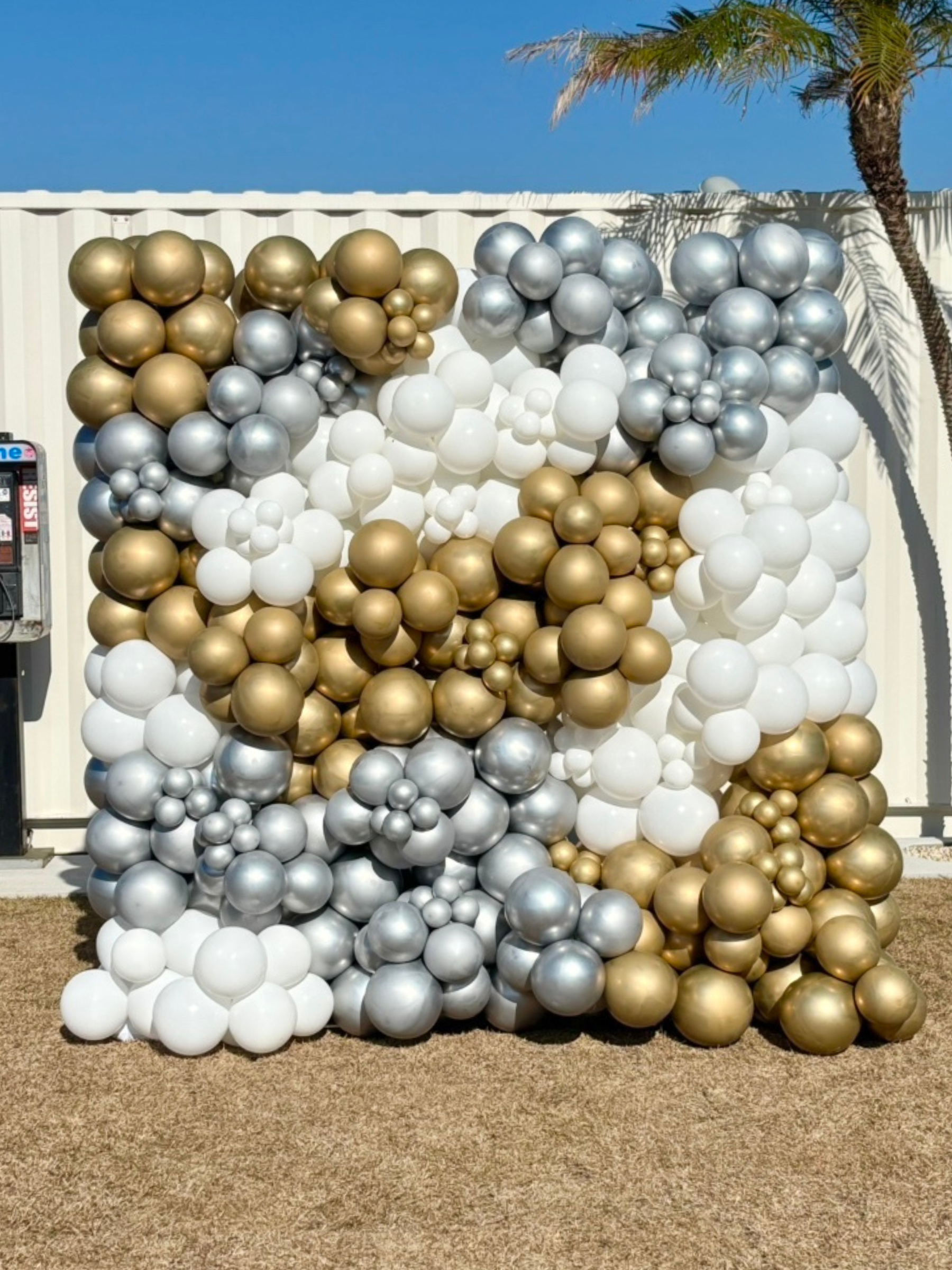 バルーンウォールデコ (ゴールド/シルバー)