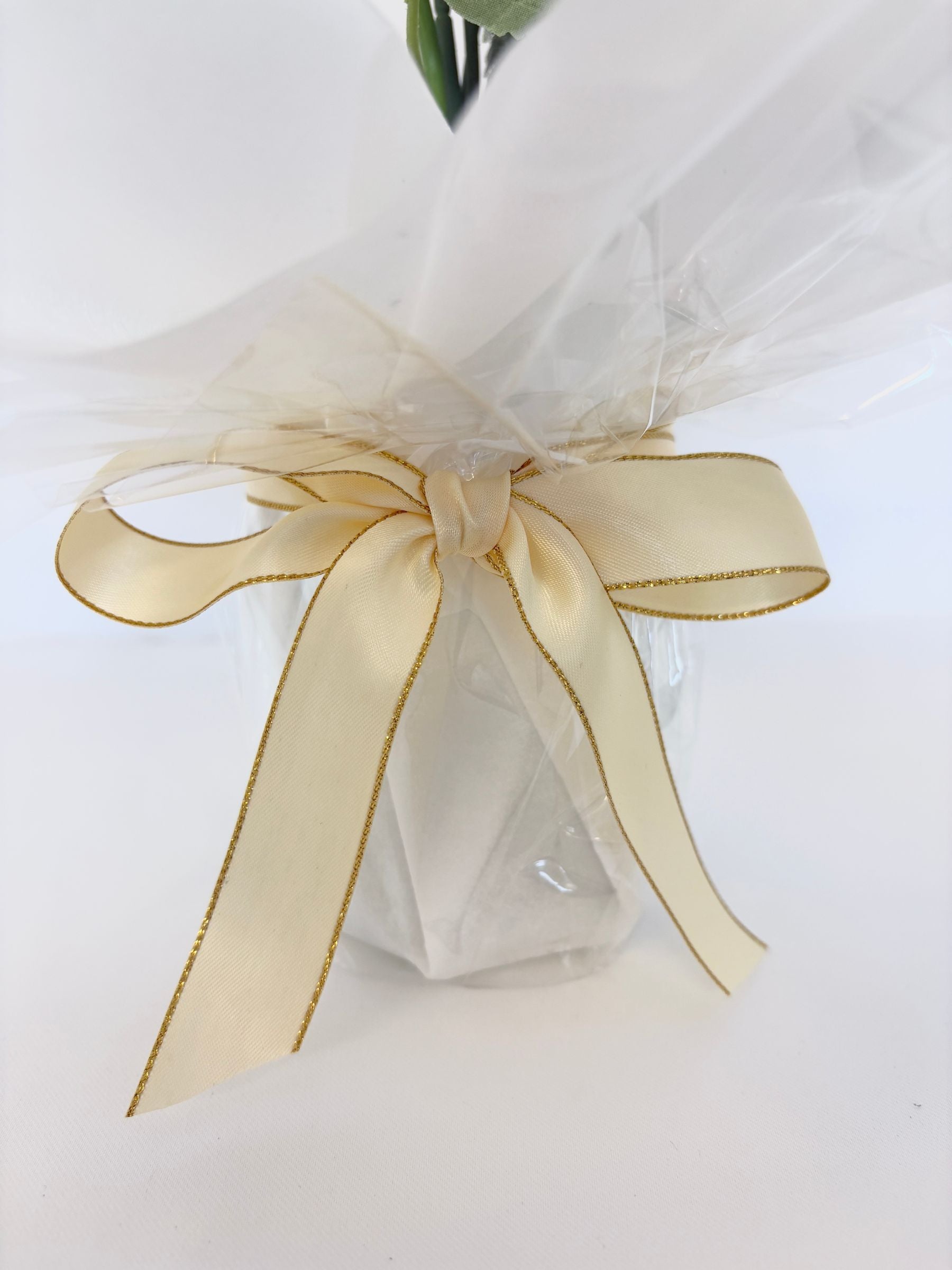 花入りブーケ(ホワイト)