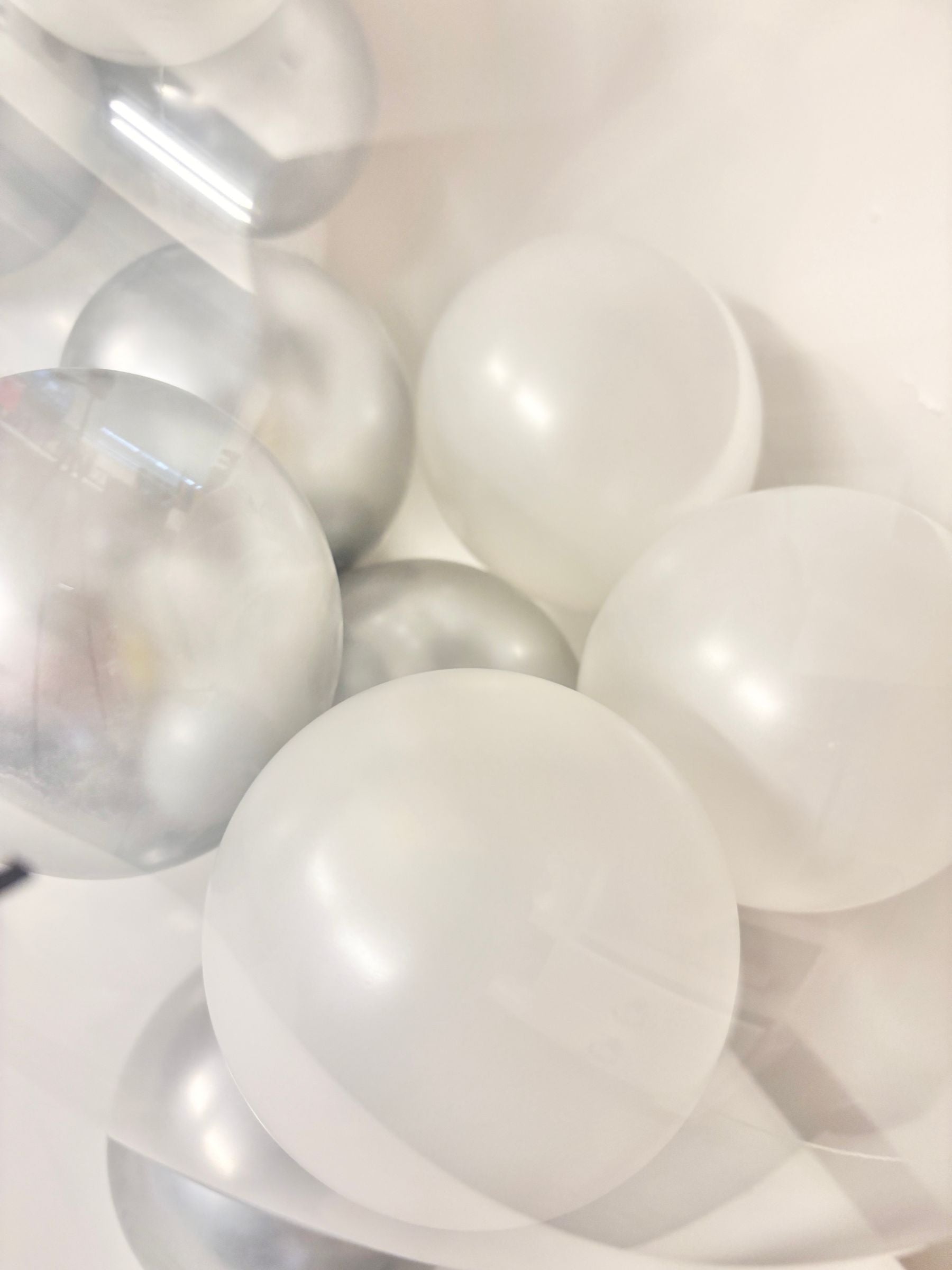 #色_ホワイト/シルバー