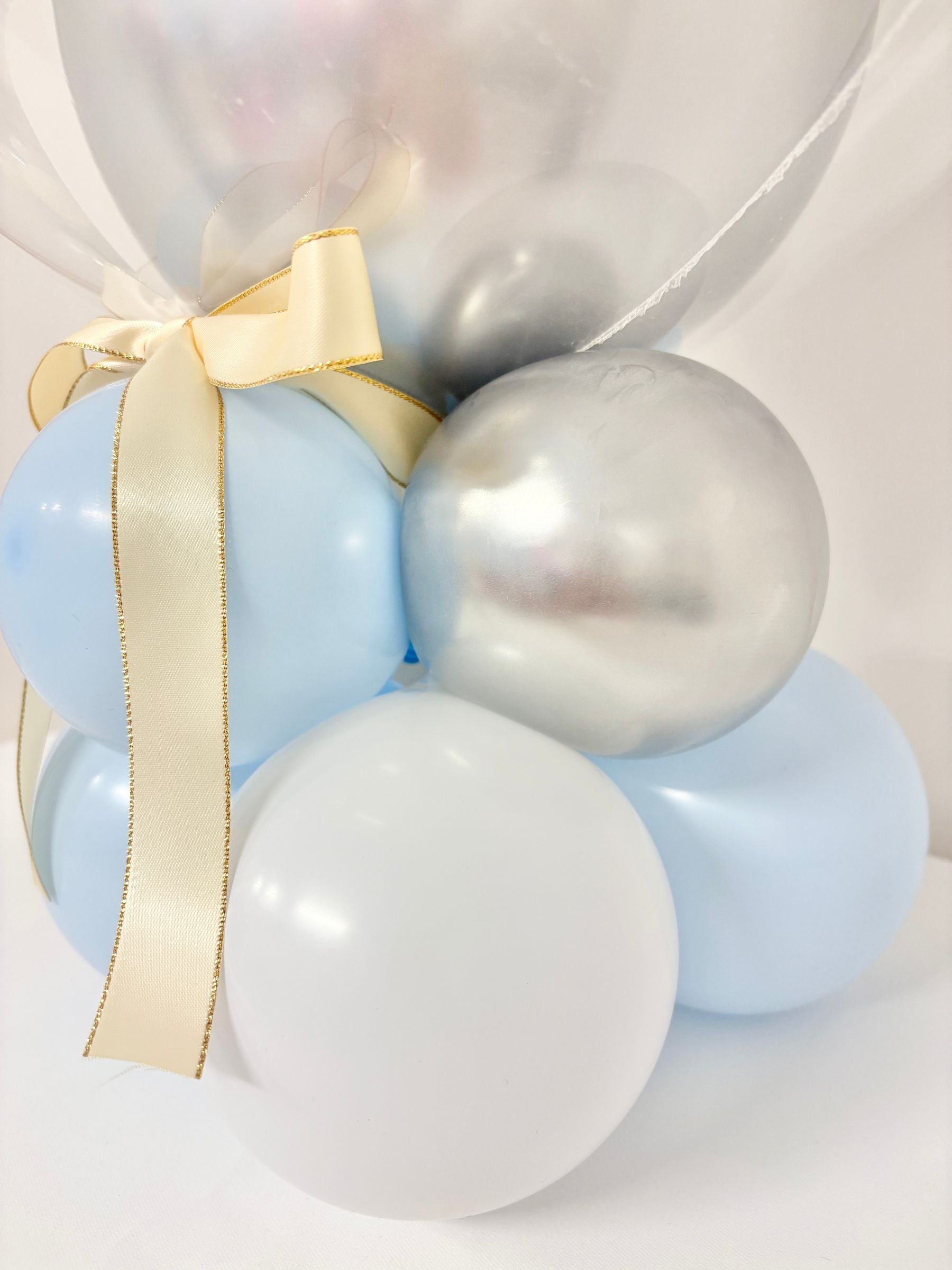 #色_マカロンブルー