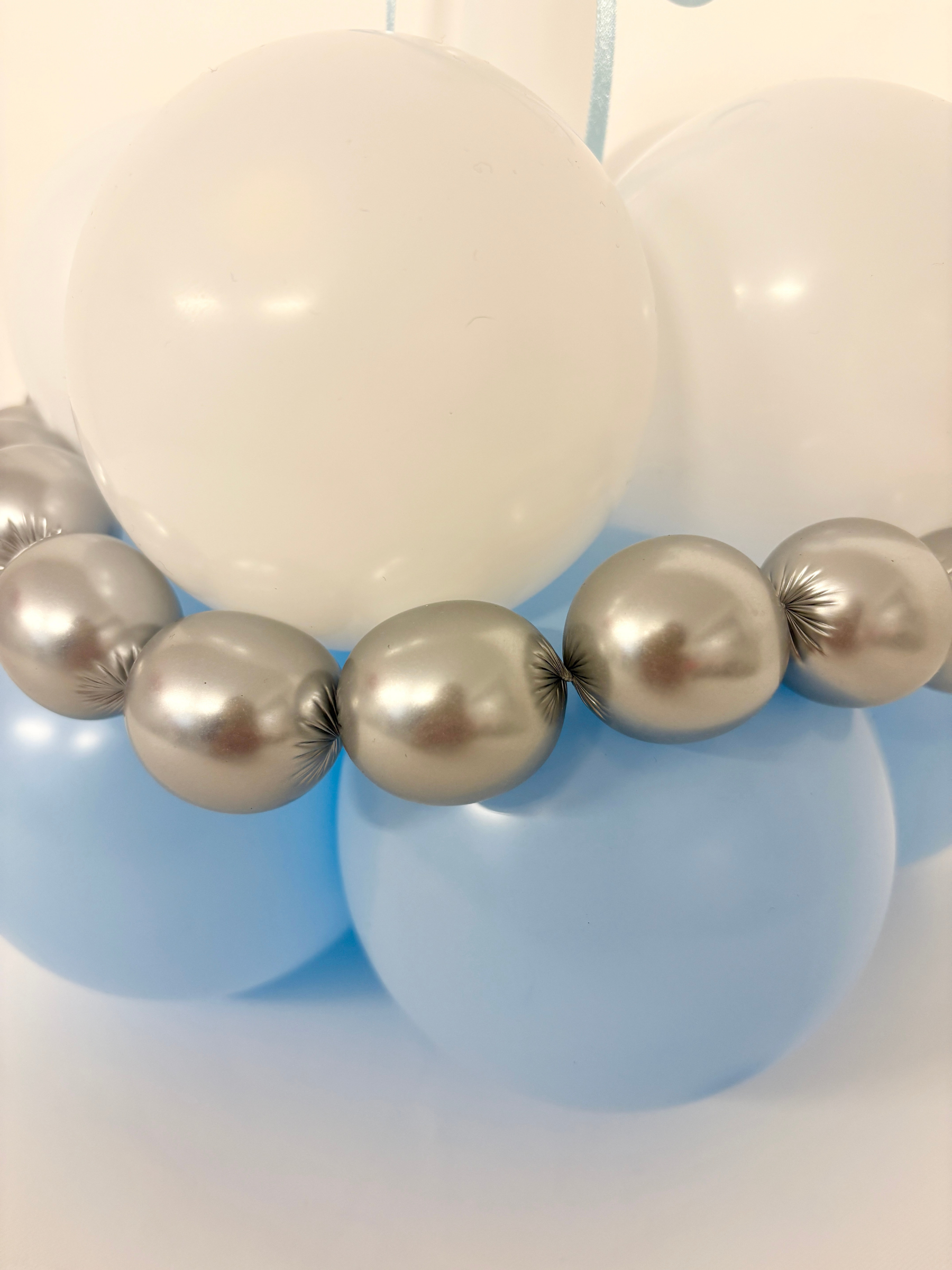 #色_マカロンブルー