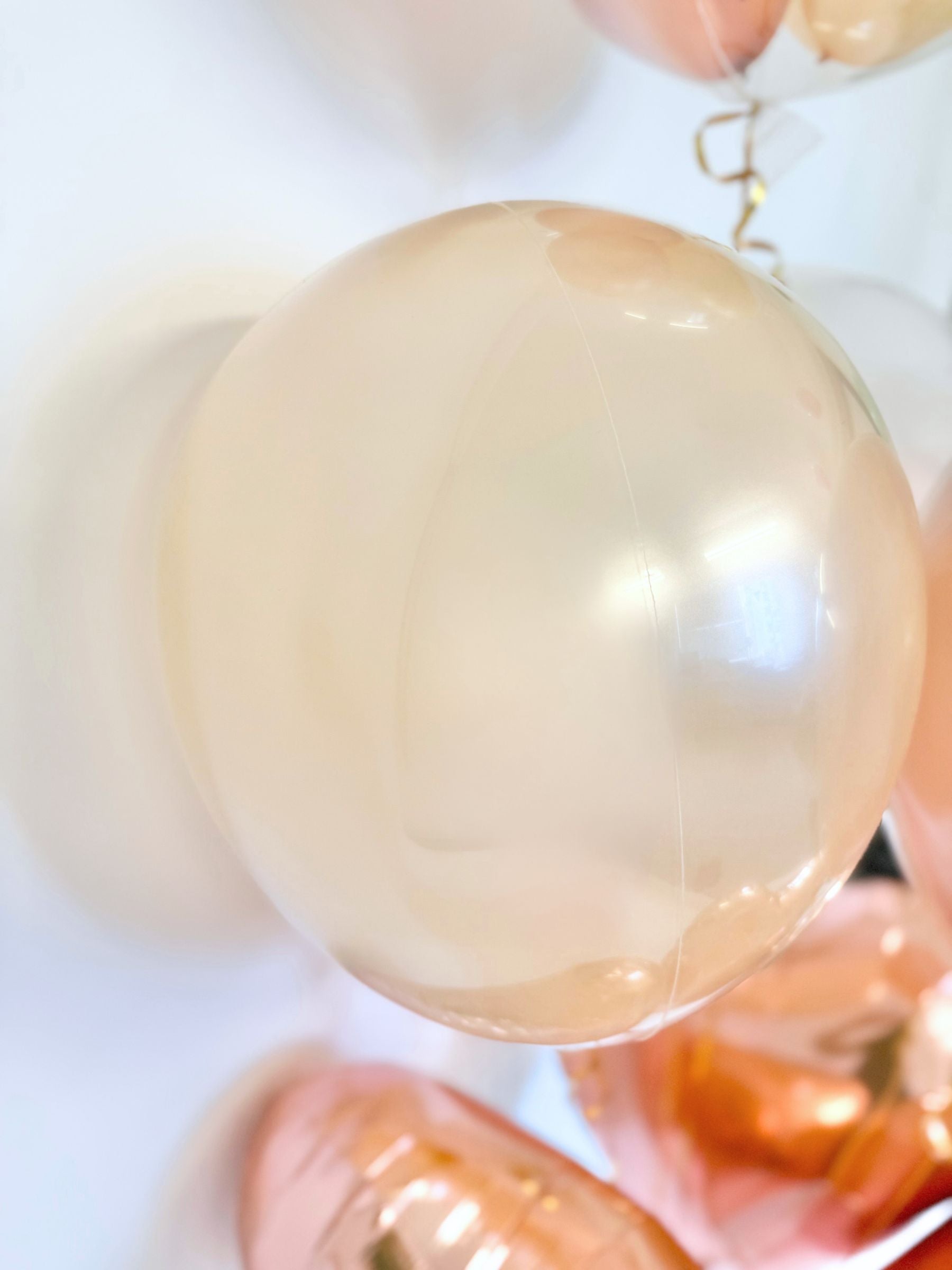 #色_サーモンピンク