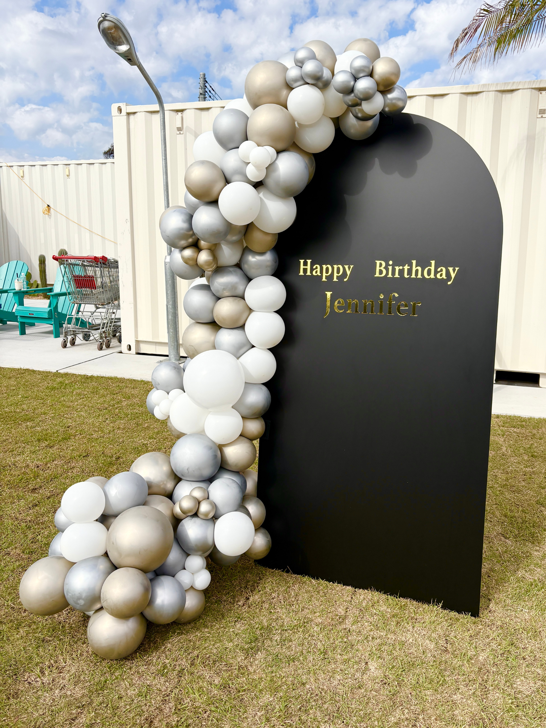 バックドロップ＋バルーンガーランド (ゴールド/ホワイト)