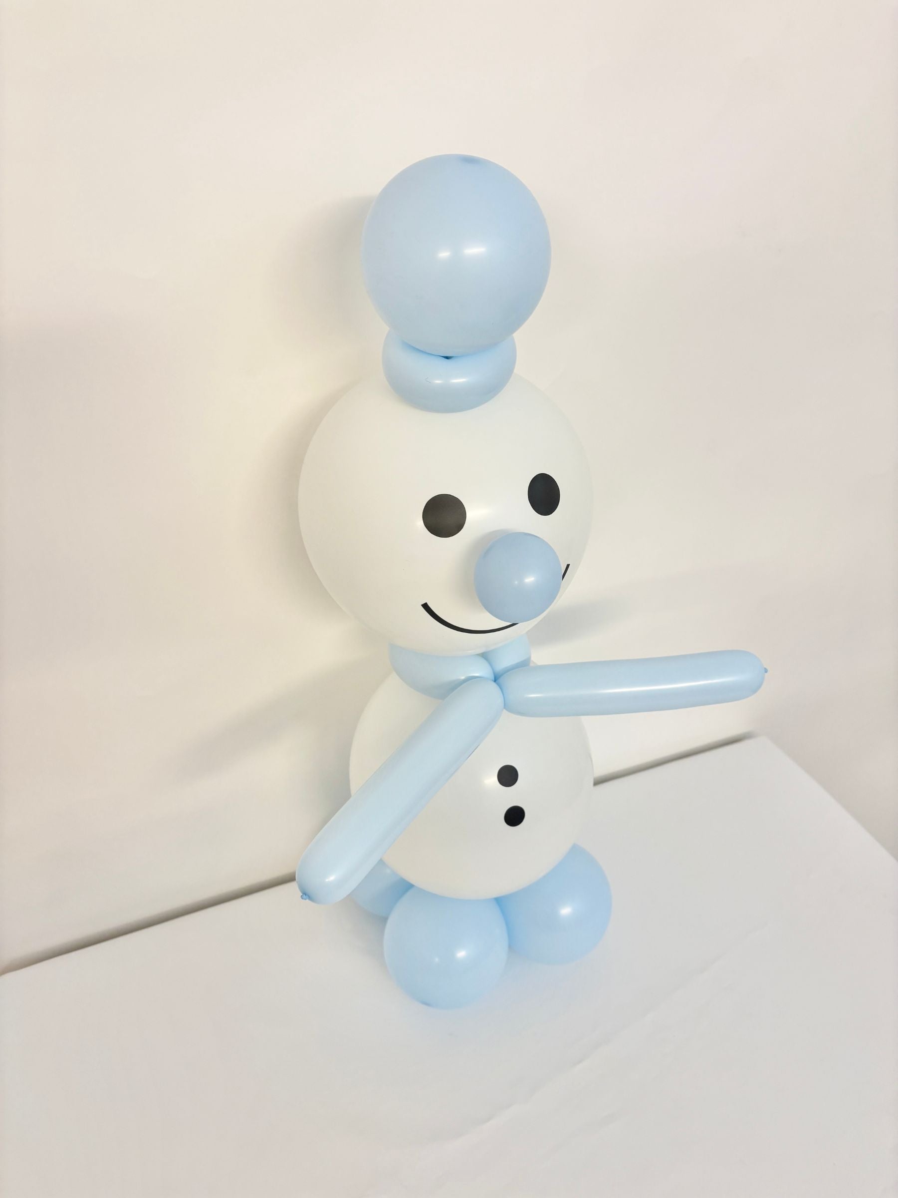 #色_マカロンブルー