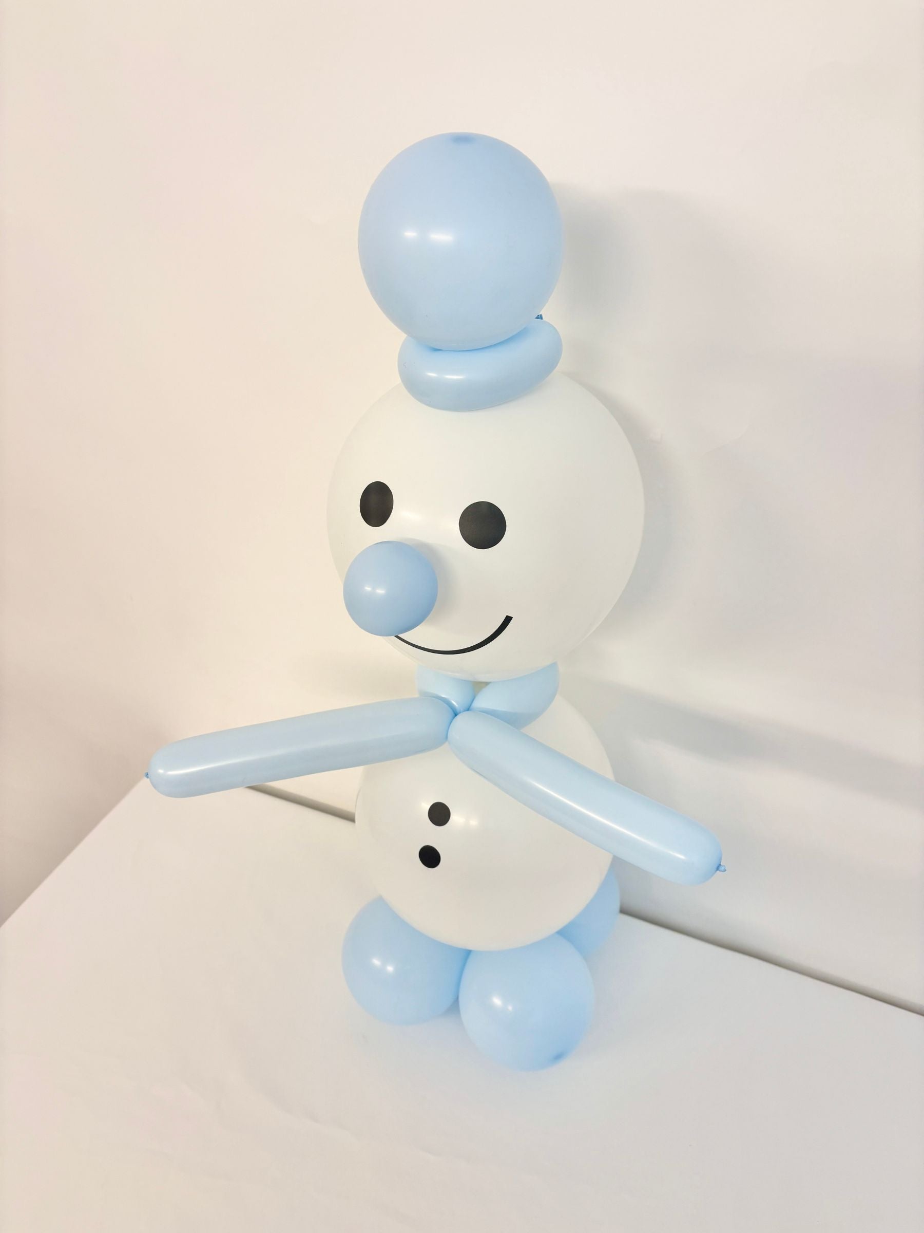 #色_マカロンブルー