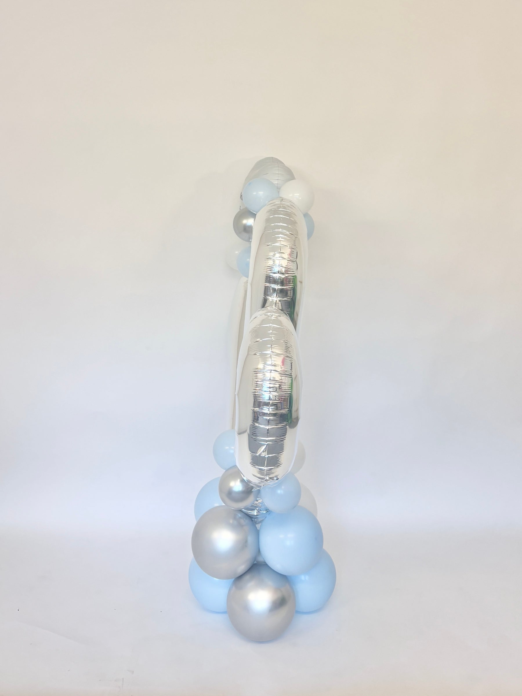 #色_マカロンブルー