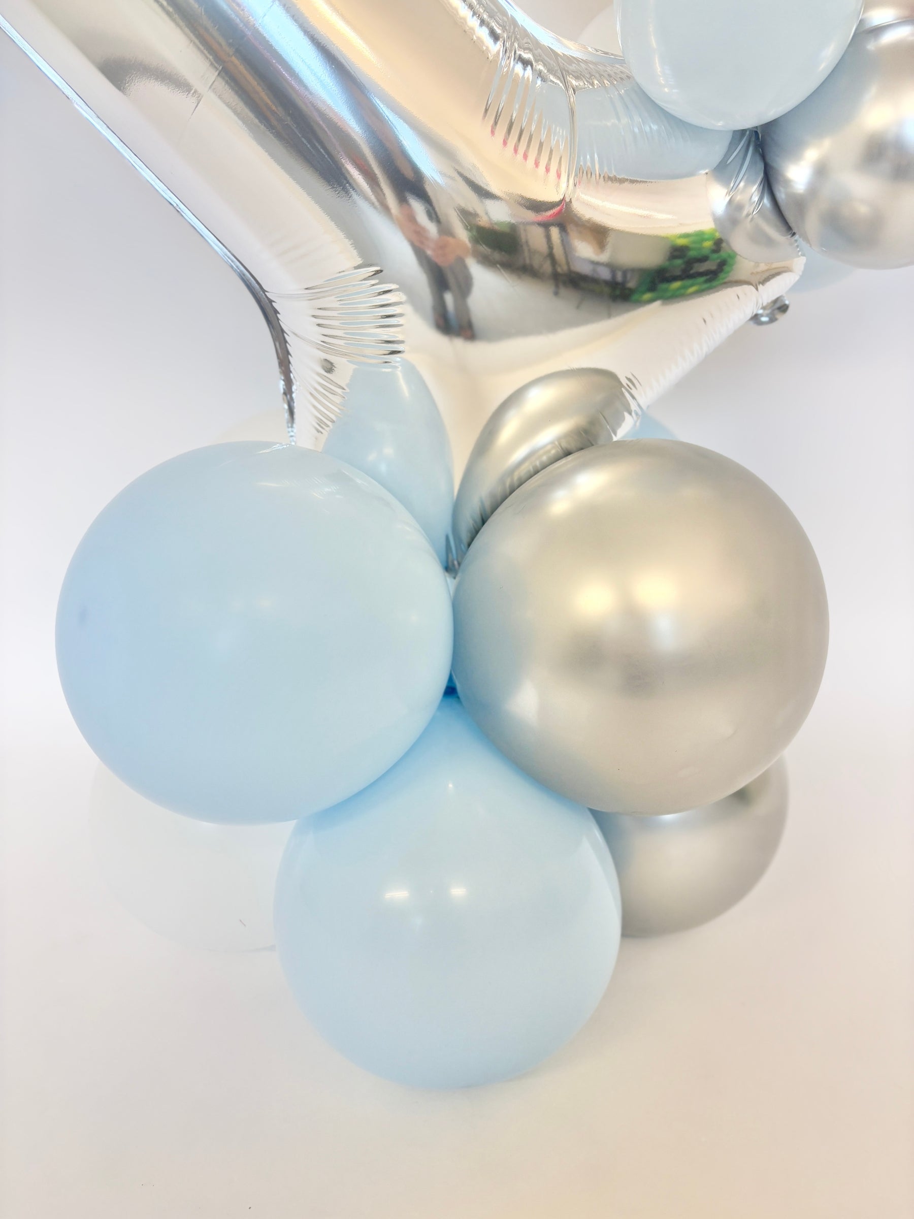 #色_マカロンブルー