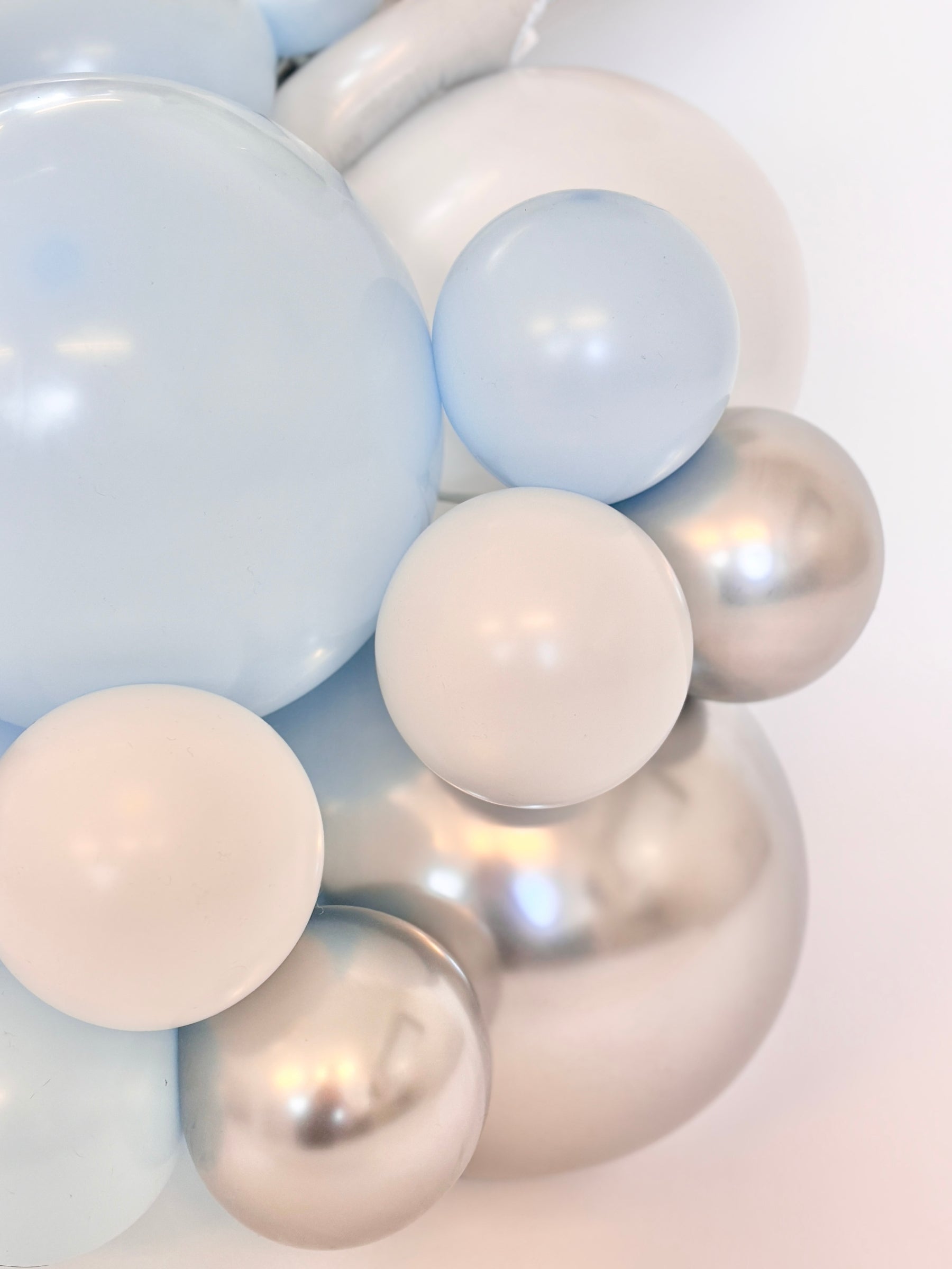 #色_マカロンブルー